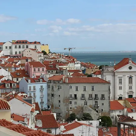 Crooked House Alfama شقة *