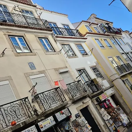 Апартаменты Crooked House Alfama Лиссабон