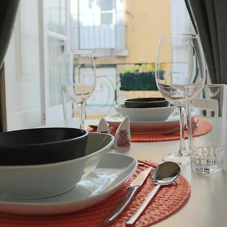 Crooked House Alfama Apartment