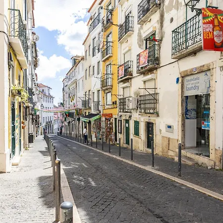 Crooked House Alfama Apartment Lissabon
