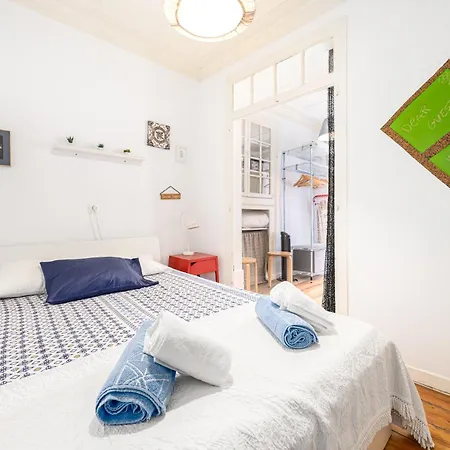 Crooked House Alfama