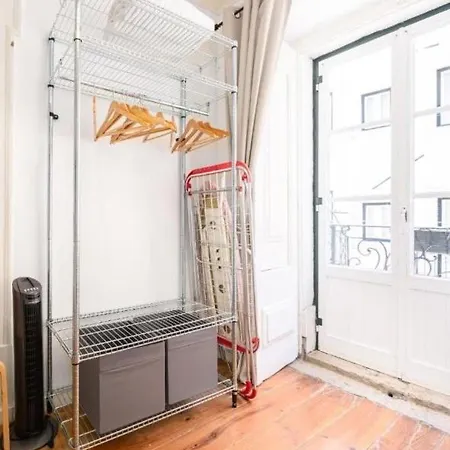 Apartamento Crooked House Alfama